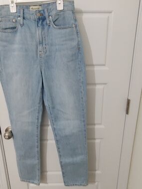 Ladies Pre-owned Madewell The Curvy Perfect Vintage Jean Size 25